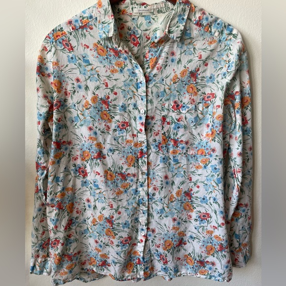 Soft thin cotton floral button down. Perfect for spring! - Picture 1 of 2